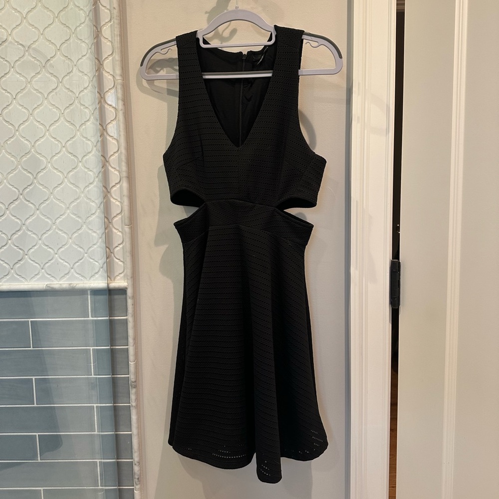 Aqua Black Sheath V-Neck Cocktail Dress